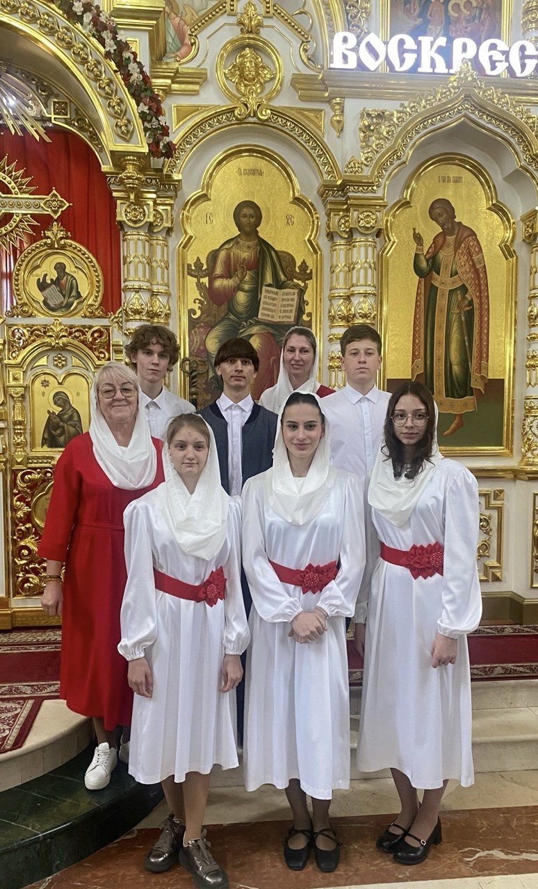 Воспитанники воскресной школы «Ковчег» приняли участие в Архиерейской «детской» Литургии