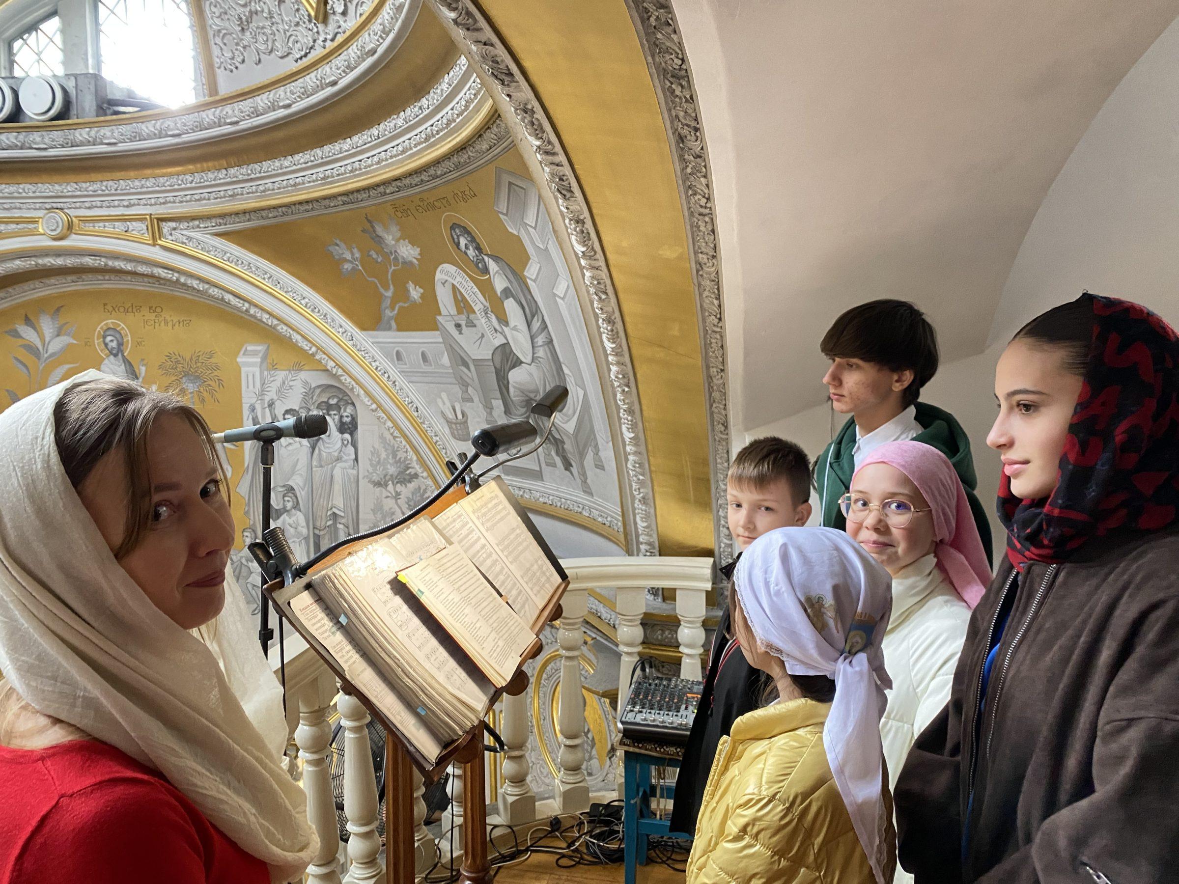 Молодежный хор